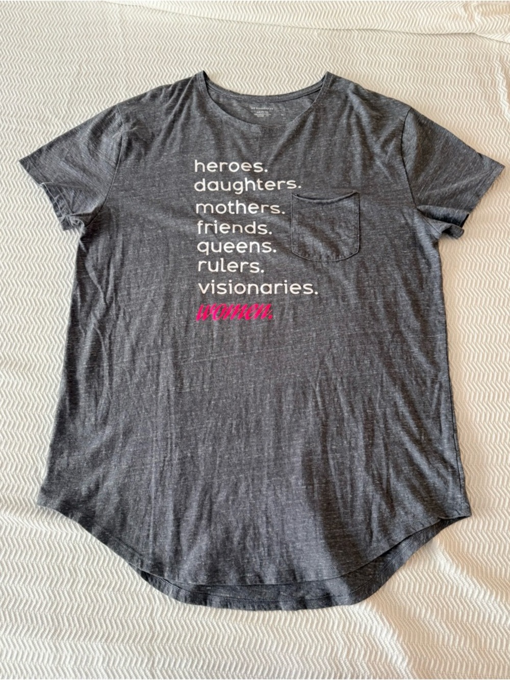 Men’s No Boundaries Gray Graphic Tee with Pink Script